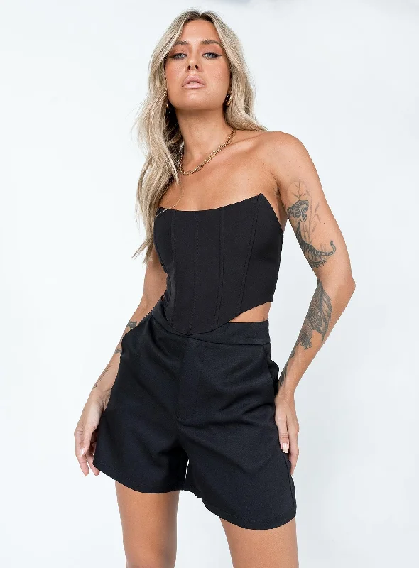 Jonna Shorts Black