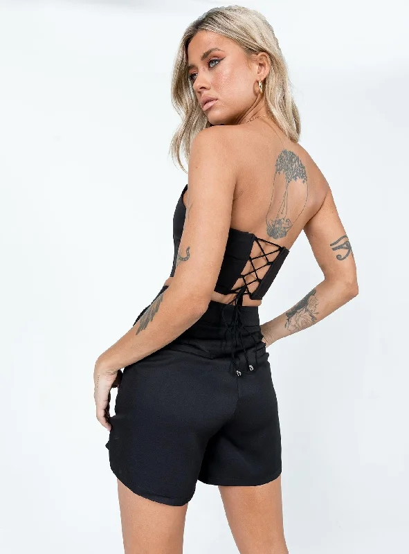 Jonna Shorts Black